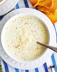 Creamy Cauliflower Soup with Warm Spices