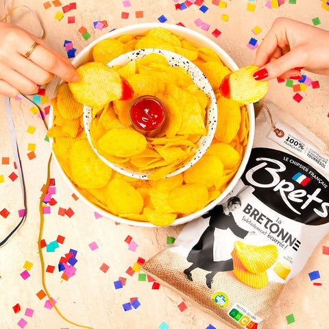 Brets La Bretonne with salted butter crisp | 125g - in a dish at a party