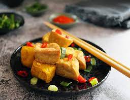 Crispy Tahu Goreng (Deep Fried Tofu) with Peanut Sauce