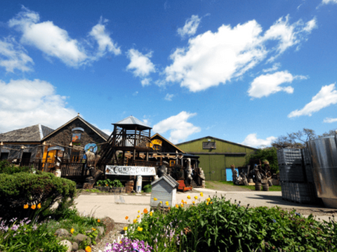 Cairn O'Mohr: Artisan Fruit Wines and Ciders