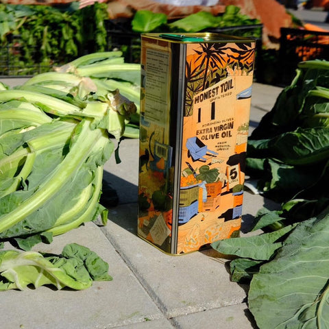 5l olive oil tin with cauliflower next to it