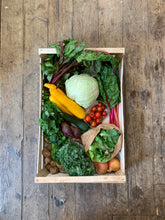 Load image into Gallery viewer, Large Seasonal Vegetable Box: Organic practices Cambridge
