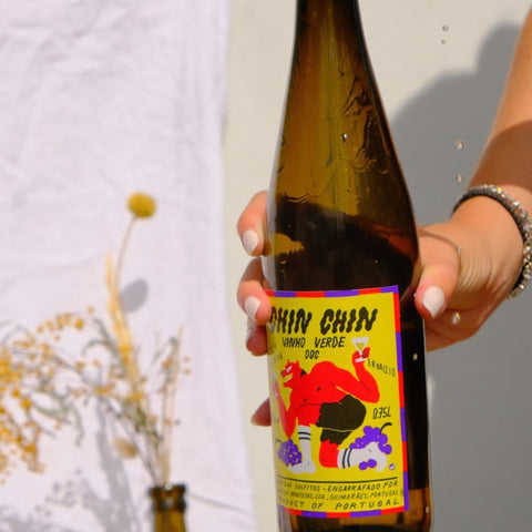 chin chin vinho verde noble rot being held 
