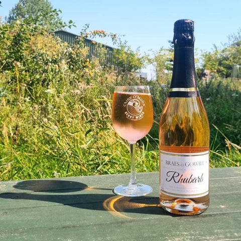 Brae's o' Gowrie Sparkling Rhubarb 75cl